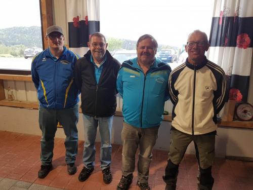 4. Platz Mannschaft Unter v.l. Michael Hirtreiter, Alois Holzer, Georg Wölfl, Christian Bachl